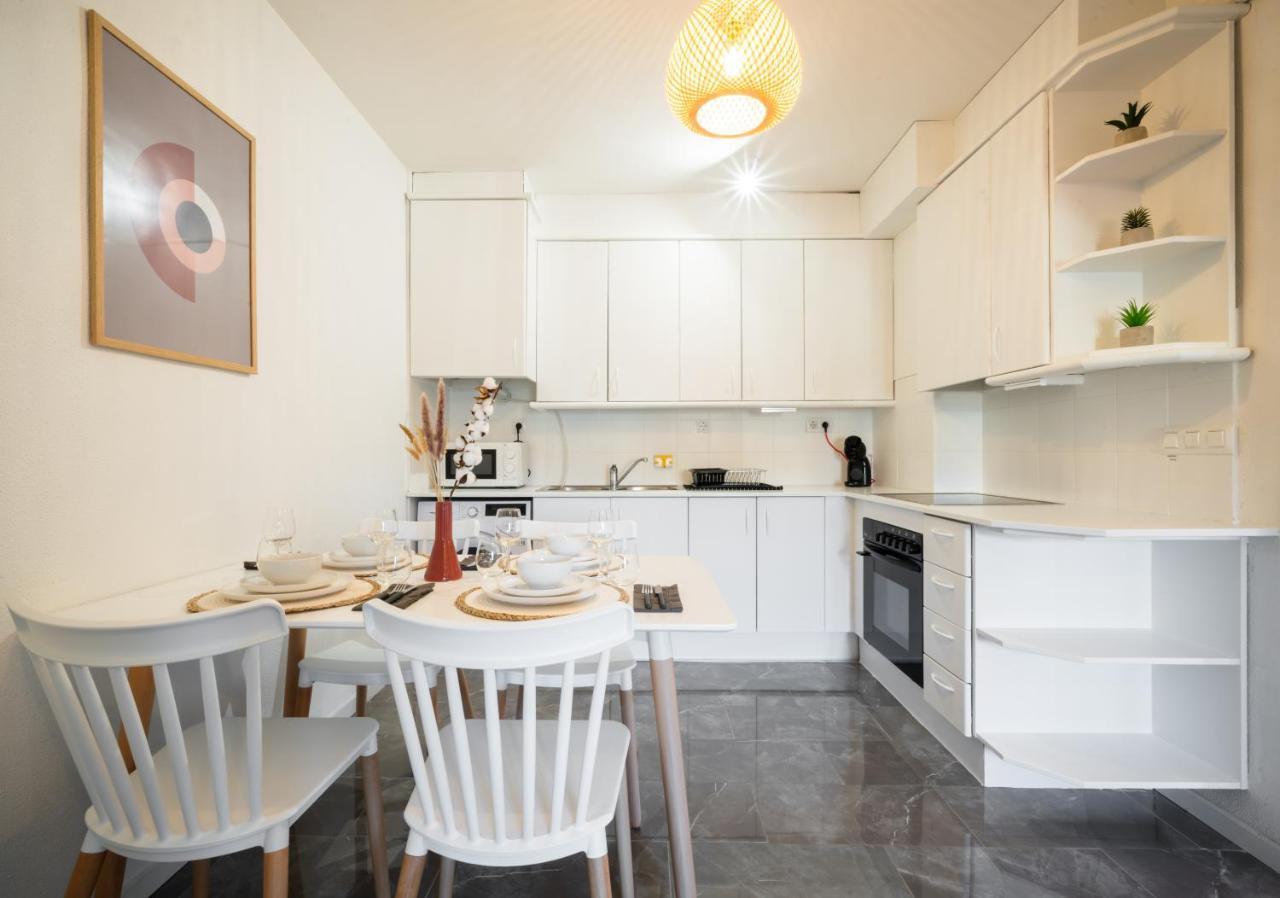 Bonito Apartamento Equipado, Cerca De La Playa Empuriabrava Extérieur photo
